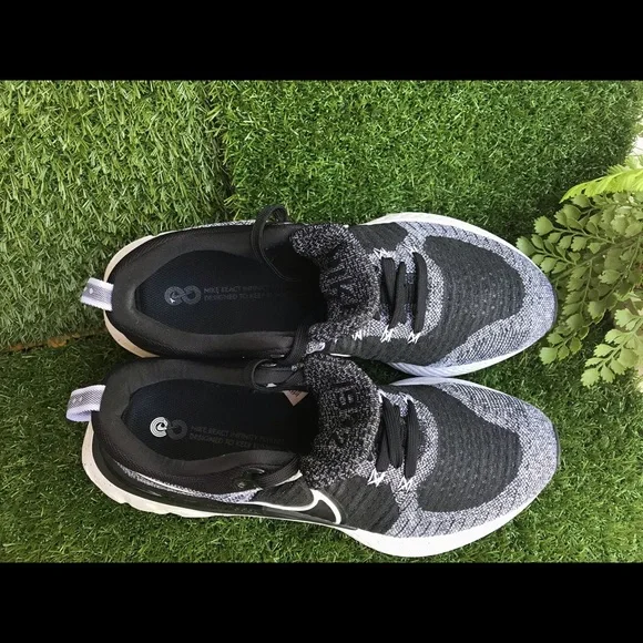 - Nike react infinity flyknit size women 11.5 black and white .Unisex men’s 9.5 - Picture 9 of 15